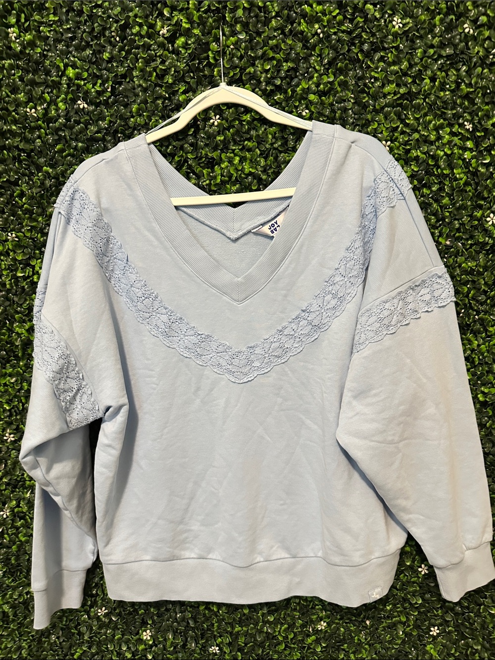 JoyLab Crochet-Trim V-neck Sweatshirt #20 - Picture 3 of 5